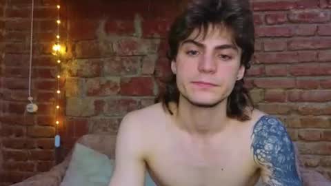Snapshot of sly_gus chatting on July 2026 01:54:02 PM Gus online show from July 2026 01:54:02 PM