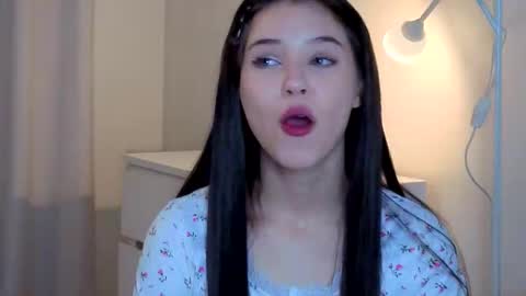 Lily online show from September 2025 01:27:01 PM