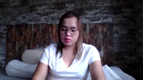 Snapshot of small_boobs59 chatting on December 2024 07:59:02 AM Lovewella online show from December 2024 07:59:02 AM