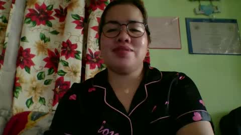 Snapshot of small_boobs59 chatting on November 2025 03:34:01 AM Lovewella online show from November 2025 03:34:01 AM