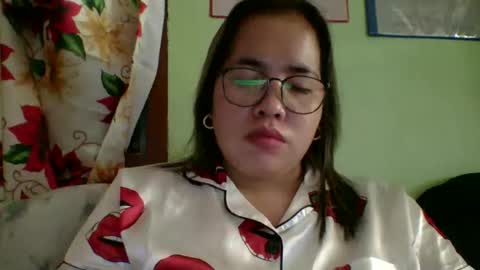 Snapshot of small_boobs59 chatting on November 2025 02:34:02 AM Lovewella online show from November 2025 02:34:02 AM