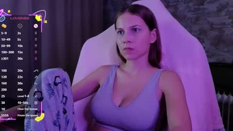 Emma online show from November 2025 05:59:01 PM