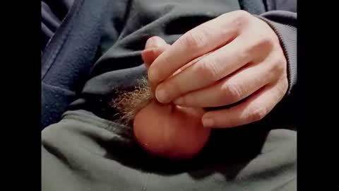 Small Hairy Uncut online show from December 2024 08:01:02 PM