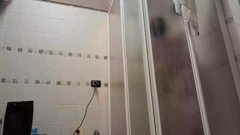 smallone8825 online show from April 2026 05:42:02 PM