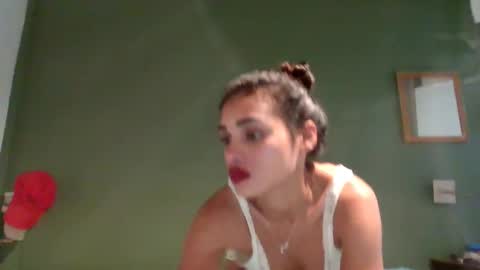 Snapshot of smallparismodel chatting on January 2025 01:49:02 PM babyana online show from January 2025 01:49:02 PM