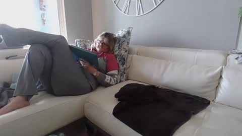 Snapshot of smallpenisbigtongue chatting on January 2025 05:30:02 PM Daddy online show from January 2025 05:30:02 PM