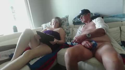 Snapshot of smallpenisbigtongue chatting on September 2025 02:11:02 PM Daddy online show from September 2025 02:11:02 PM