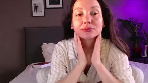 Snapshot of smalltittsbigsoul chatting on February 2025 05:20:01 AM Anna no bbbbybybbabebyy just Anna. And dont call me mom please. online show from February 2025 05:20:01 AM