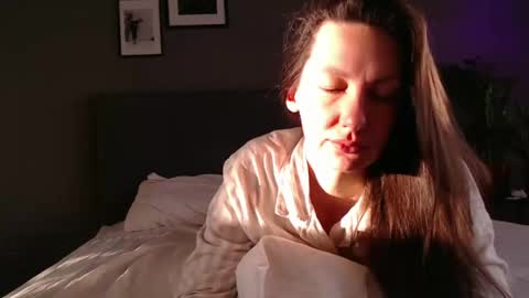 Snapshot of smalltittsbigsoul chatting on February 2025 05:24:01 AM Anna no bbbbybybbabebyy just Anna. And dont call me mom please. online show from February 2025 05:24:01 AM