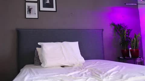 Snapshot of smalltittsbigsoul chatting on March 2025 06:26:02 AM Anna no bbbbybybbabebyy just Anna. And dont call me mom please. online show from March 2025 06:26:02 AM