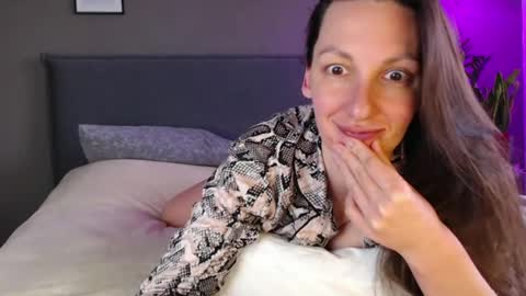 Snapshot of smalltittsbigsoul chatting on March 2025 10:52:01 AM Anna no bbbbybybbabebyy just Anna. And dont call me mom please. online show from March 2025 10:52:01 AM