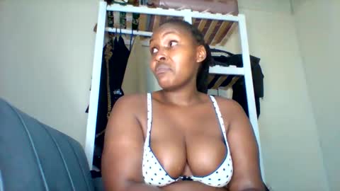 Katerina online show from October 2025 01:56:02 PM