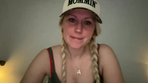 Snapshot of smexxii93 chatting on February 2026 04:27:02 AM smexxii93 online show from February 2026 04:27:02 AM