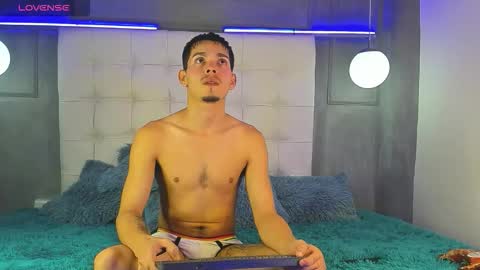 Snapshot of smile_kai_16 chatting on December 2025 03:27:02 AM KAI online show from December 2025 03:27:02 AM