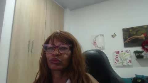 Smileth online show from April 2026 12:41:02 PM