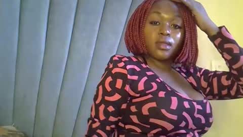 smiley_berry online show from September 2025 02:17:02 PM