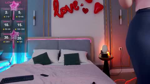 Snapshot of smiley_mia_ chatting on February 2025 05:16:01 AM Mia online show from February 2025 05:16:01 AM