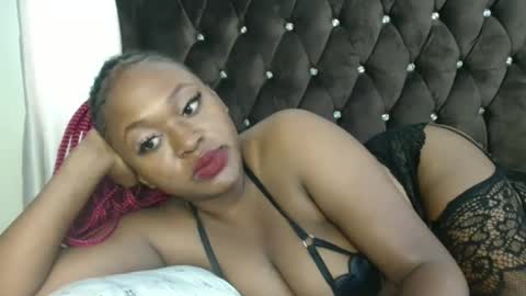 Snapshot of smileyberry_lilly chatting on February 2026 12:46:02 PM lilly online show from February 2026 12:46:02 PM