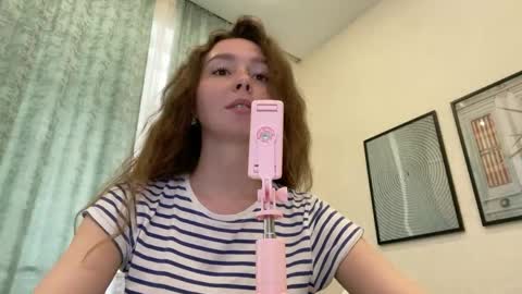 smiling_riddle online show from April 2026 08:31:02 AM