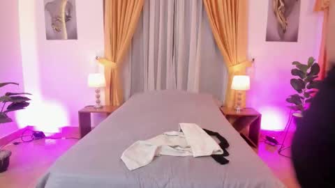 Snapshot of smmy_gil chatting on February 2026 12:13:02 PM Sammy online show from February 2026 12:13:02 PM