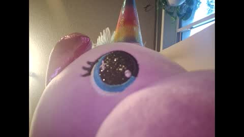 Snapshot of smokeingbitch420 chatting on September 2025 11:49:01 PM love bug online show from September 2025 11:49:01 PM