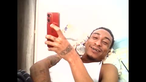 Snapshot of smokepurxxx chatting on April 2026 08:46:01 PM smokepurxxx online show from April 2026 08:46:01 PM