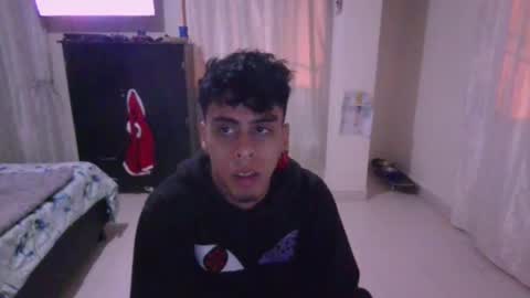 Snapshot of smoker00teddybear chatting on December 2024 05:36:01 AM teddy online show from December 2024 05:36:01 AM