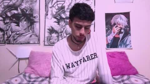 Snapshot of smoker00teddybear chatting on October 2025 08:13:01 AM teddy online show from October 2025 08:13:01 AM