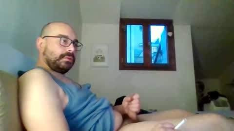 smoker985 online show from December 2025 06:43:02 AM