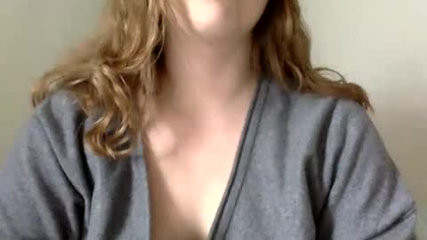 Snapshot of smokeshow3 chatting on February 2025 07:11:01 PM smokeshow3 online show from February 2025 07:11:01 PM