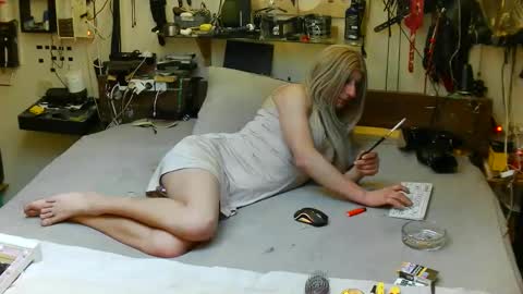 Snapshot of smokeslut365 chatting on February 2026 02:26:01 AM smokeslut365 online show from February 2026 02:26:01 AM