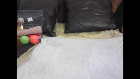 Snapshot of smoky_dirty09 chatting on September 2025 07:08:02 AM moi online show from September 2025 07:08:02 AM