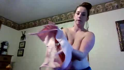 smoothmove1215 online show from October 2025 07:48:01 PM