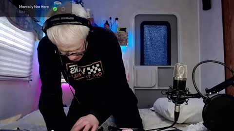 Snapshot of snarfle chatting on March 2025 11:32:02 PM Viiscount Snarfle Von Snarfenberg online show from March 2025 11:32:02 PM