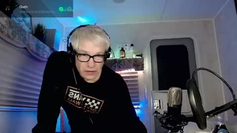 Snapshot of snarfle chatting on March 2025 01:18:01 PM Viiscount Snarfle Von Snarfenberg online show from March 2025 01:18:01 PM