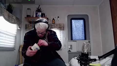 Snapshot of snarfle chatting on March 2025 10:02:02 PM Viiscount Snarfle Von Snarfenberg online show from March 2025 10:02:02 PM