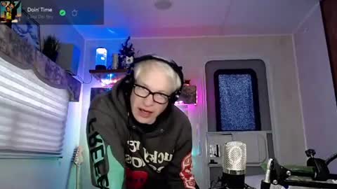 Snapshot of snarfle chatting on March 2025 11:56:02 PM Viiscount Snarfle Von Snarfenberg online show from March 2025 11:56:02 PM