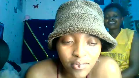 Snapshot of snatchee748467 chatting on June 2026 11:42:01 AM snatchee748467 online show from June 2026 11:42:01 AM