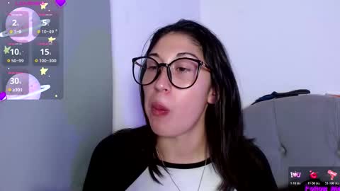 IG     OF red moonn online show from November 2025 04:23:02 AM