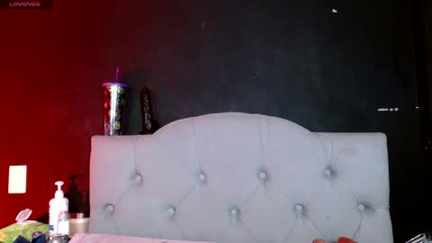 Snapshot of snow_baall chatting on May 2026 08:00:02 AM IG OF red moonn online show from May 2026 08:00:02 AM