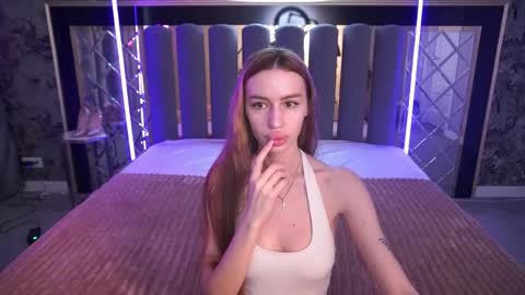 Snapshot of snow_whiteeex chatting on May 2026 05:24:01 AM snow_whiteeex online show from May 2026 05:24:01 AM