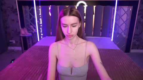 Snapshot of snow_whiteeex chatting on May 2026 05:25:02 AM snow_whiteeex online show from May 2026 05:25:02 AM