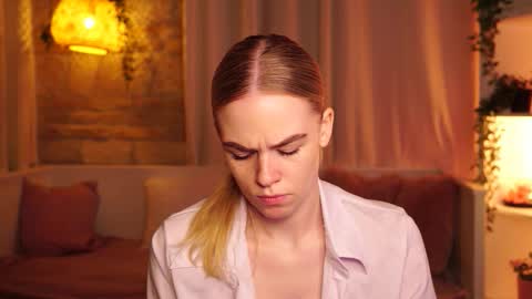 Hanna online show from September 2025 08:25:02 AM