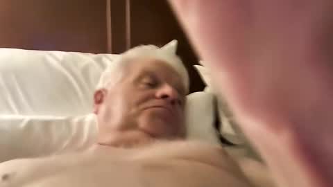 snowman9662 online show from November 2025 05:28:02 AM