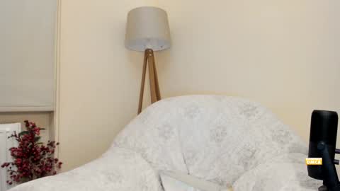 Snapshot of snowww_white chatting on January 2025 07:31:02 PM Ann online show from January 2025 07:31:02 PM