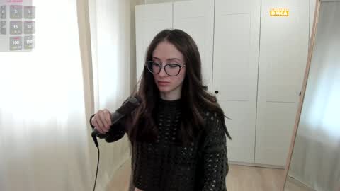 Snapshot of snowww_white chatting on September 2025 07:46:02 AM Ann online show from September 2025 07:46:02 AM