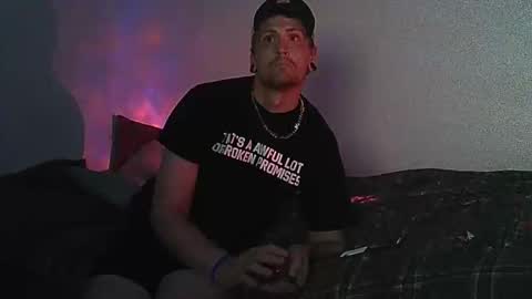 Snapshot of socalloverboy2 chatting on March 2026 06:07:01 AM readyformy milf online show from March 2026 06:07:01 AM
