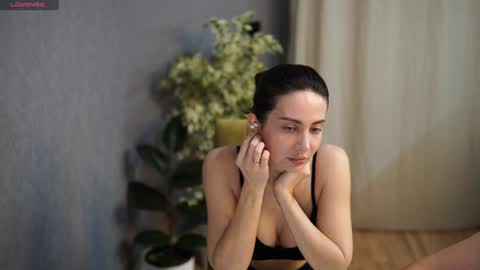 Snapshot of sochnogirls chatting on January 2025 10:02:02 PM Yesenia online show from January 2025 10:02:02 PM