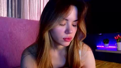 Snapshot of sofa__bloom chatting on November 2025 09:52:01 AM Sofia online show from November 2025 09:52:01 AM