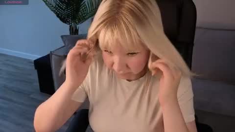 Snapshot of soffa_mitchell chatting on June 2026 10:15:01 AM Soffa Mitchell online show from June 2026 10:15:01 AM